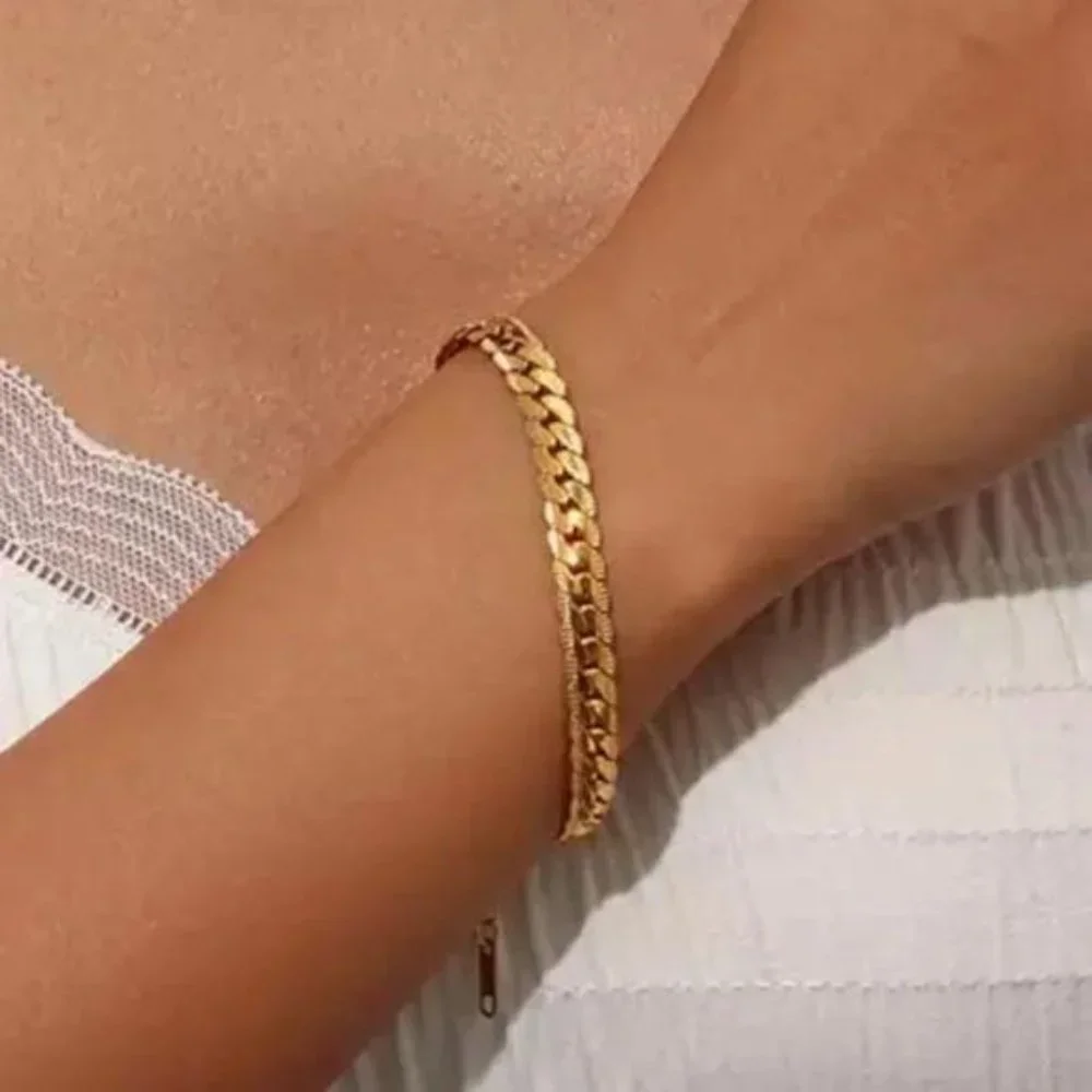 NEW 18K GOLD FLAT CHAIN BRACELET, NICE BRACELET, CUTE BRACELET - Picture 2 of 6